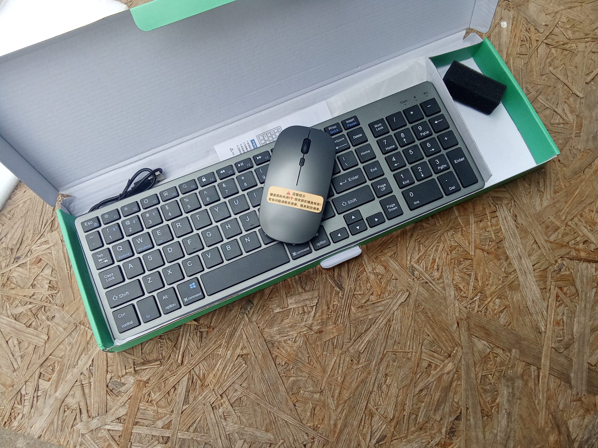 Combo Teclado e Rato Sem Fios Ergonómico – Alta Produtividade Multiplataforma